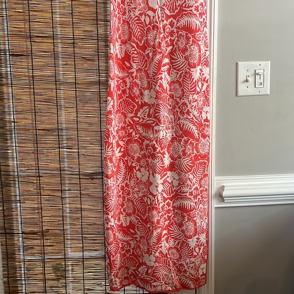 Womens Tommy Bahama maxi dress size small. It’s coral and white color. - Picture 3 of 9